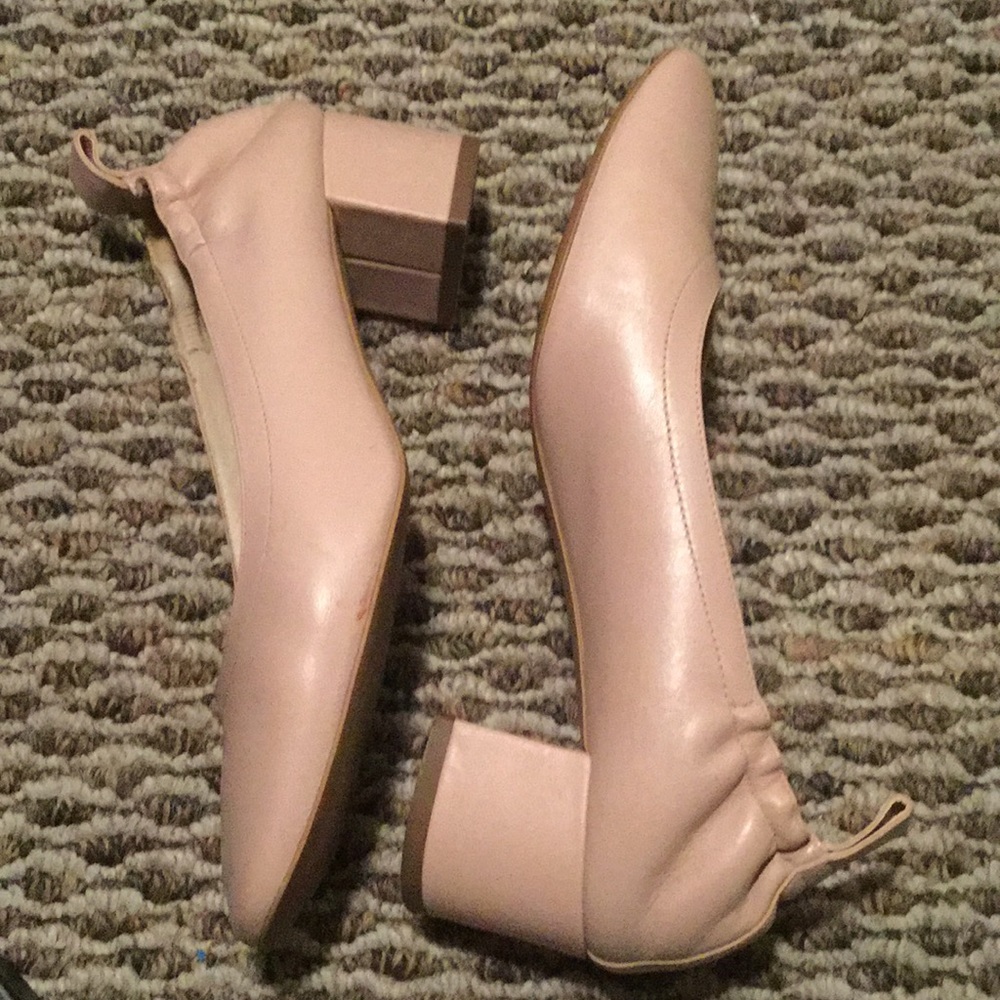 Used Everlane Day Heels, Size 5. Pale Rose Color